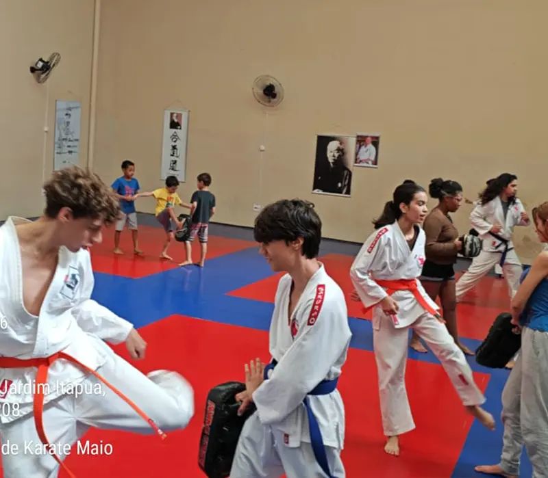 Treino de condicionamento físico na AKKS